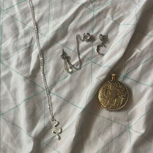 Elegant Gold and Silver Jewelry Set